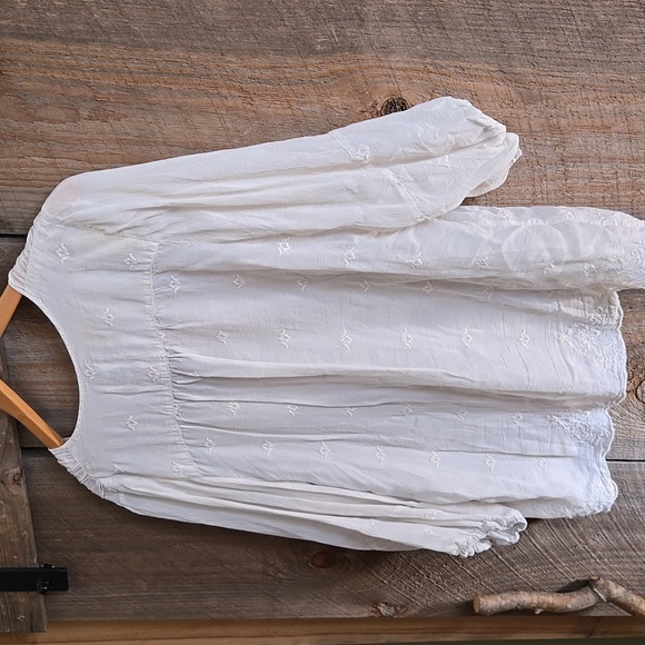 Johnny Was Cream Embroidered Top - Picture 4 of 4